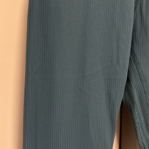 LuluLemon Align Ribbed High-rise Leggings - Picture 4 of 5